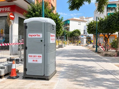 Sanitario portátil de obra en alquiler - Laporta