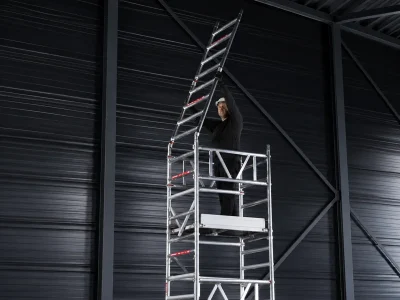 Torre móvil de aluminio en alquiler - Laporta